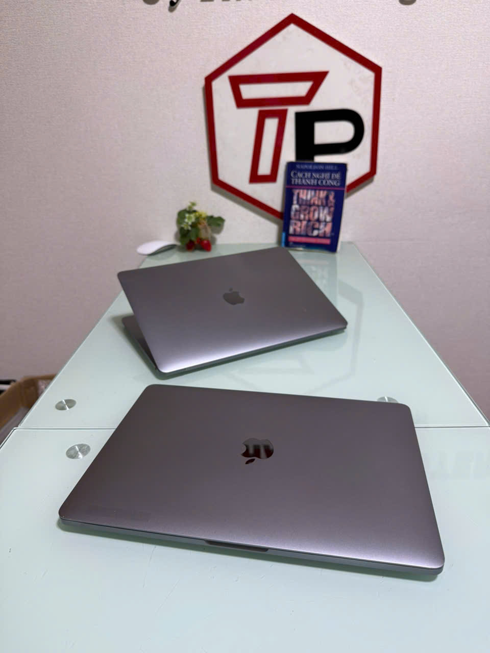 Macbook Pro 2020 Grey / Apple M1 / RAM 16GB / SSD 1TB / 13.3 inch